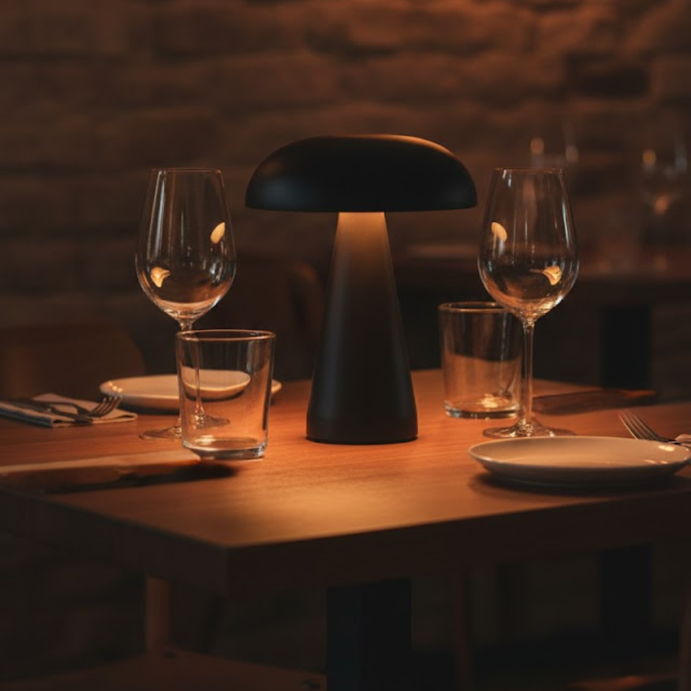 OMNIEXA Zwarte Tafellamp Alba